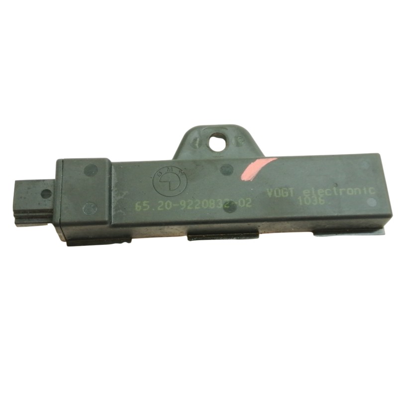 Recambio de antena para bmw serie 1 lim. (f20) 116d referencia OEM IAM 6520922083202  