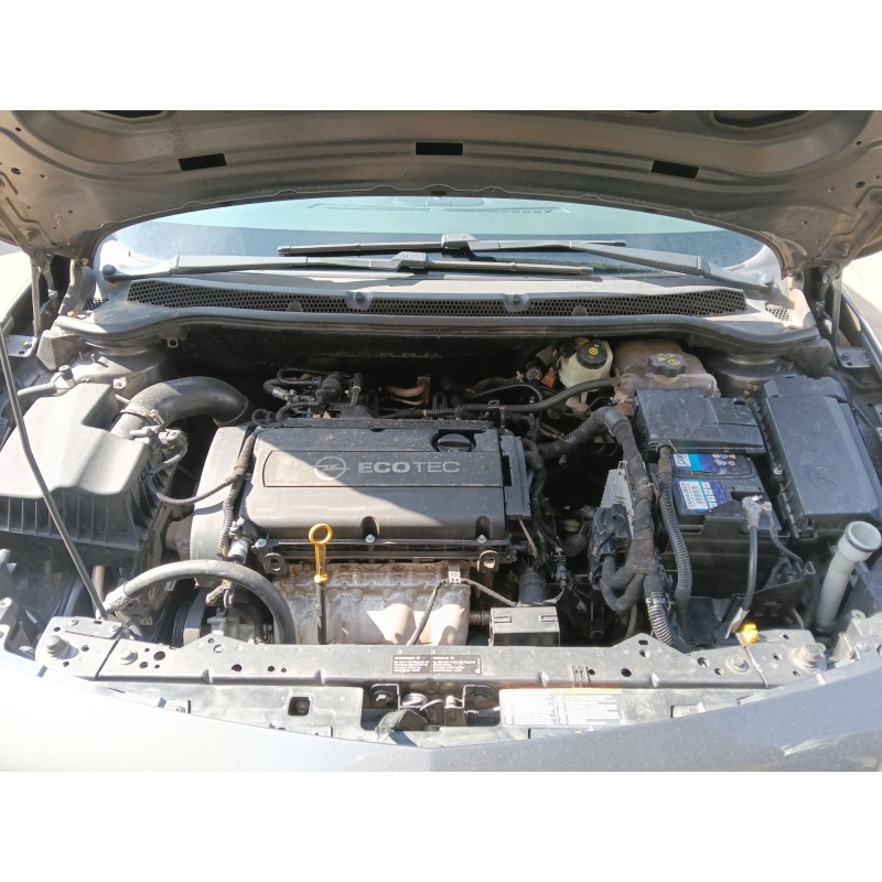 Recambio de despiece motor para opel astra j (p10) 1.6 (68) referencia OEM IAM   