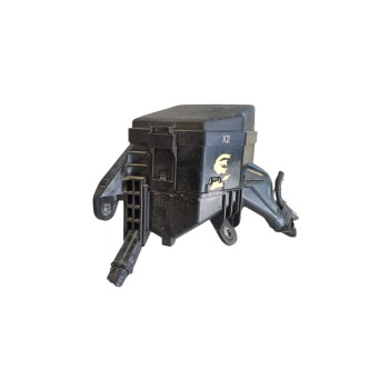 CAJA RELES / FUSIBLES 8274078050 