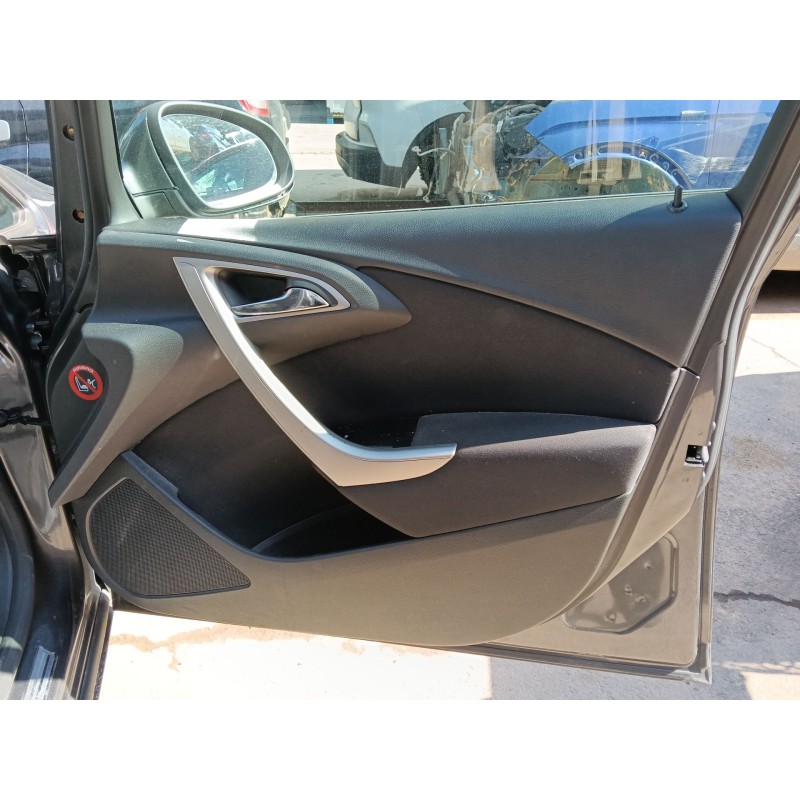 Recambio de guarnecido puerta delantera derecha para opel astra j (p10) 1.6 (68) referencia OEM IAM   