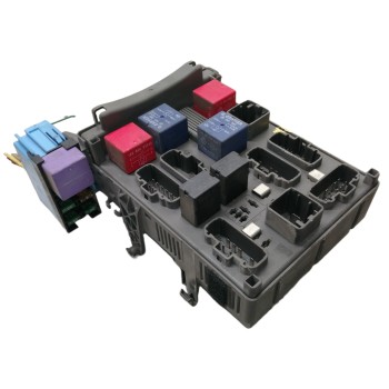 CAJA RELES / FUSIBLES 518095401 