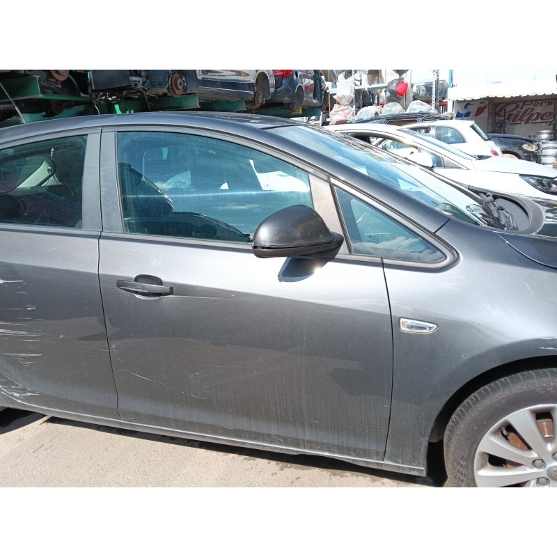 Recambio de puerta delantera derecha para opel astra j (p10) 1.6 (68) referencia OEM IAM 13330766  