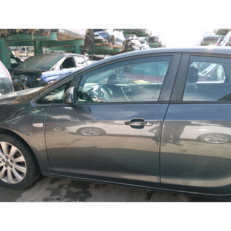 Recambio de puerta delantera izquierda para opel astra j (p10) 1.6 (68) referencia OEM IAM 13330765  