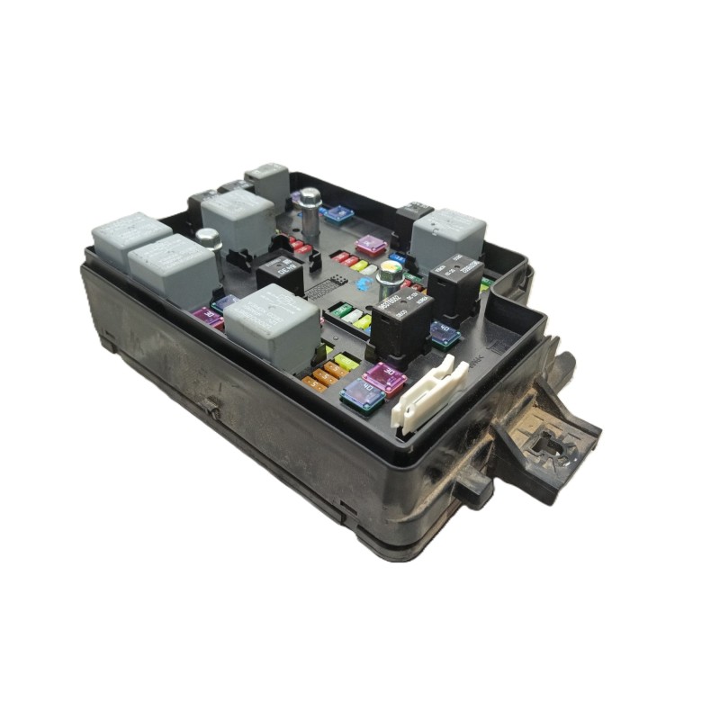 Recambio de caja reles / fusibles para chevrolet aveo hatchback (t300) 1.2 referencia OEM IAM 95092982 95092982 
