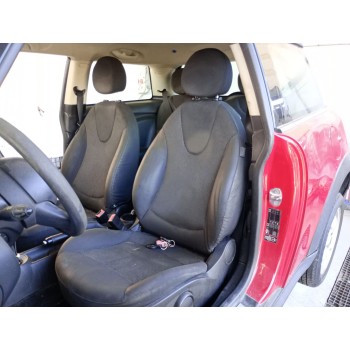 ASIENTO DELANTERO IZQUIERDO 