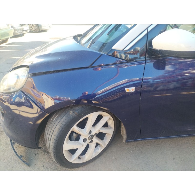 Recambio de aleta delantera izquierda para opel adam (m13) 1.4 referencia OEM IAM 13357544  