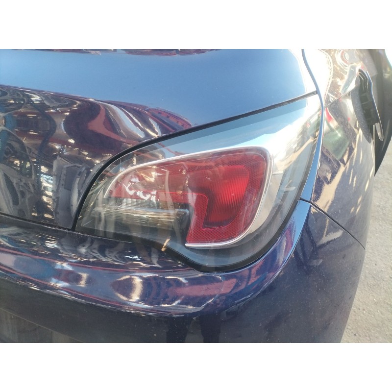 Recambio de piloto trasero derecho para opel adam (m13) 1.4 referencia OEM IAM 39025874  
