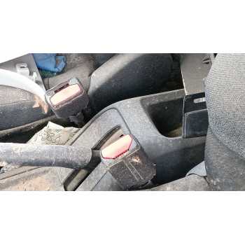 ENGANCHE CINTURON DELANTERO IZQUIERDO 9811920180 
