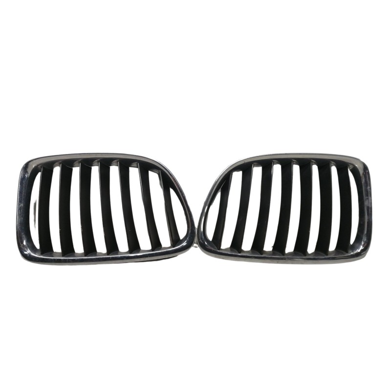 Recambio de rejilla delantera para bmw x1 (e84) xdrive 18d referencia OEM IAM 10627110 51112993305 51112993306