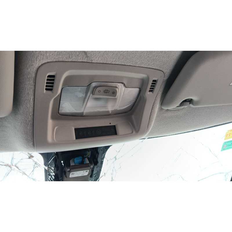 Recambio de luz interior para citroën c3 iii (sx) 1.2 vti 82 referencia OEM IAM   