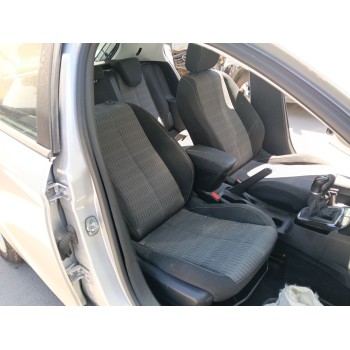 ASIENTO DELANTERO DERECHO 