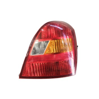PILOTO TRASERO DERECHO 924022D010 10605J 