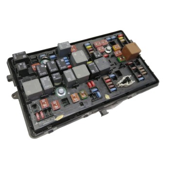 CAJA RELES / FUSIBLES 13275874 1327587403 544949969