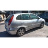 nissan almera tino (v10) del año 2001