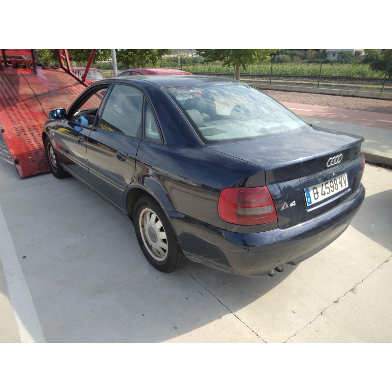 AUDI A4 BERLINA (B5)