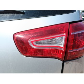 PILOTO TRASERO DERECHO INTERIOR 924063W010 