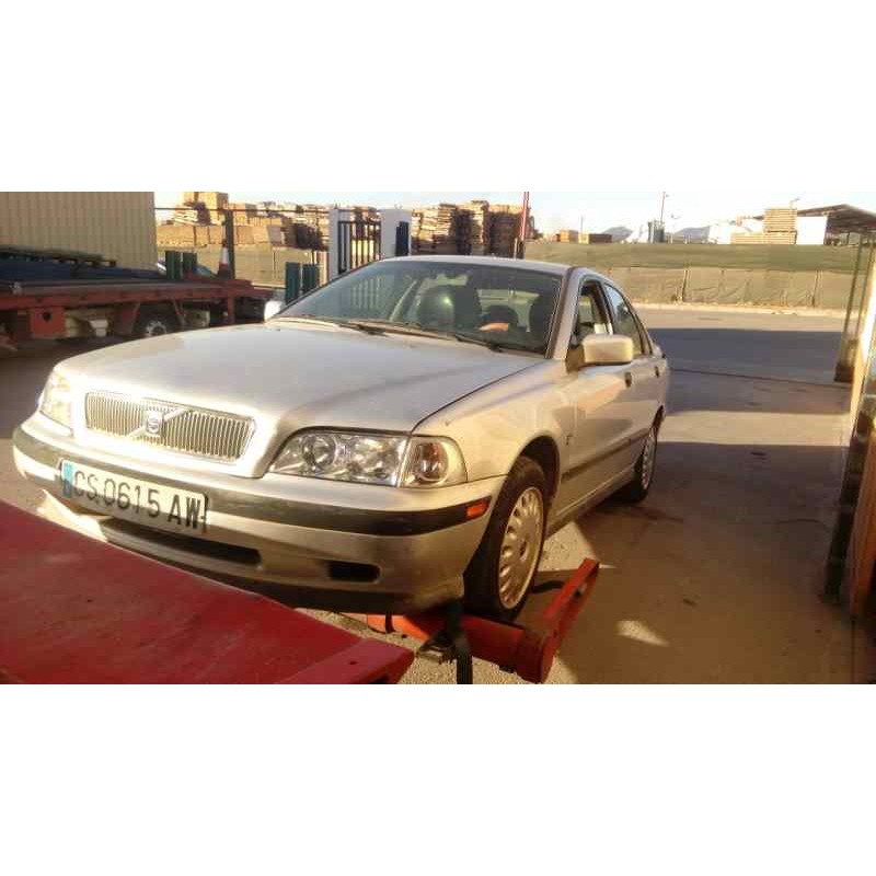 VOLVO S40 BERLINA