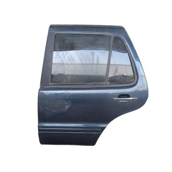 PUERTA TRASERA IZQUIERDA A1637301505 A1637300154 A1638600605