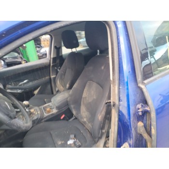 ASIENTO DELANTERO IZQUIERDO 