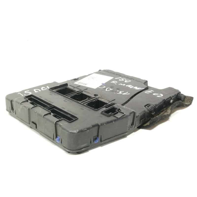 Recambio de caja reles / fusibles para renault megane ii berlina 5p authentique referencia OEM IAM 8200261823  