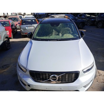 VOLVO XC40 (536)