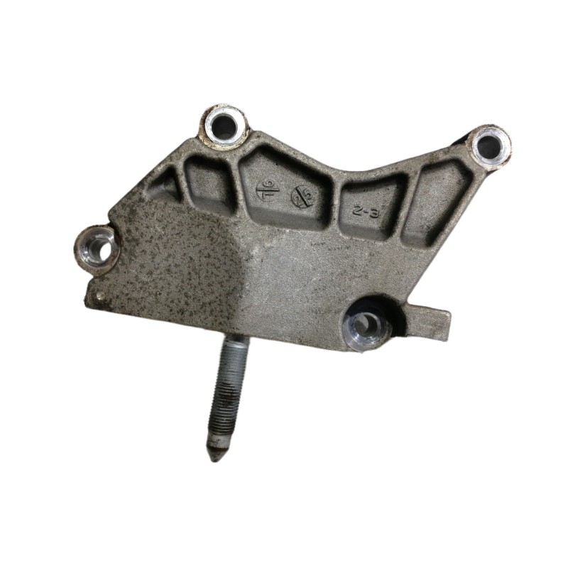 Recambio de soporte motor para kia sorento emotion 4wd referencia OEM IAM  LADO DISTRIBUCION 