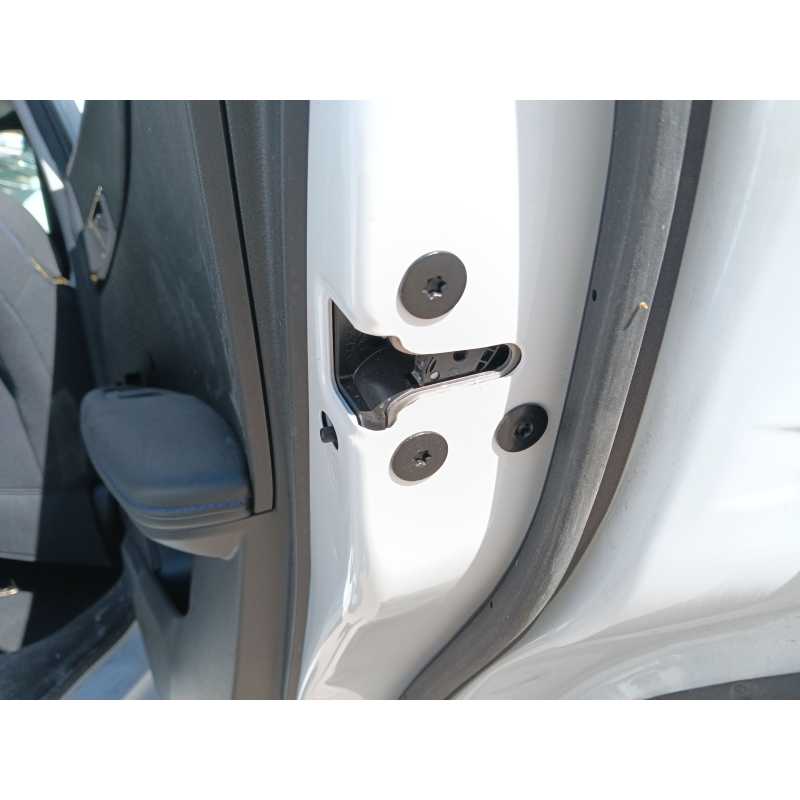Recambio de cerradura puerta trasera derecha para mg mg 4 (eh32) ev referencia OEM IAM 11095998  