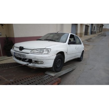 PEUGEOT 306 (7B, N3, N5) de desguace