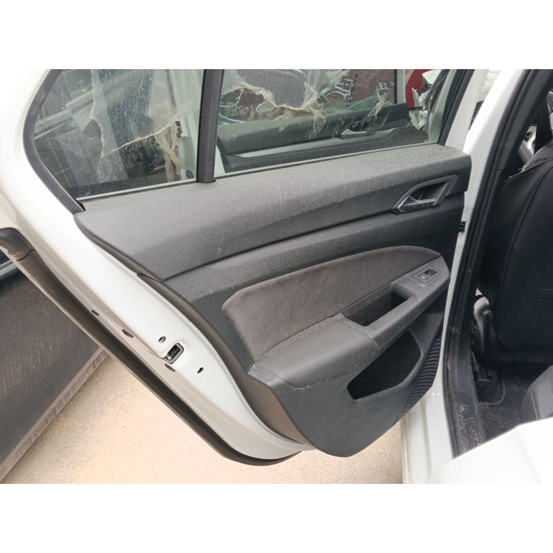 Recambio de guarnecido puerta trasera izquierda para volkswagen golf viii (cd1, da1) 1.5 etsi referencia OEM IAM   