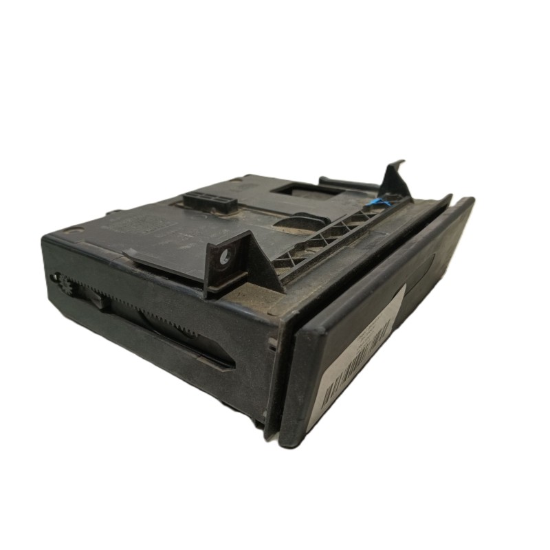 Recambio de cenicero para porsche cayenne (9pa) s 4.5 referencia OEM IAM 7L5858329A CA26015001 