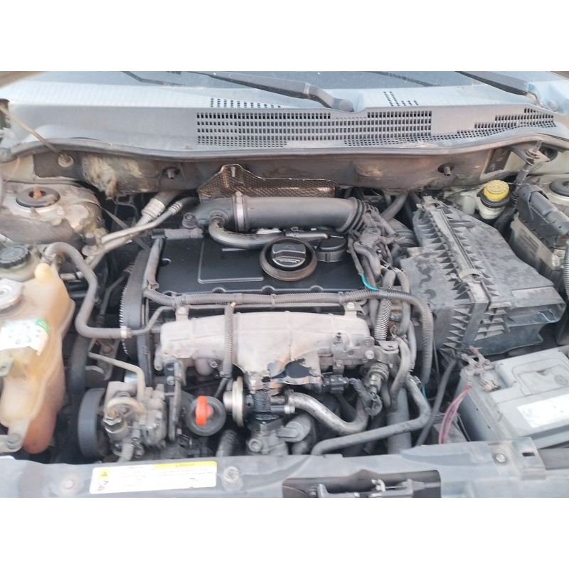 Recambio de despiece motor para dodge caliber 2.0 crd referencia OEM IAM   