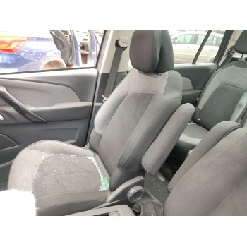 ASIENTO DELANTERO DERECHO 