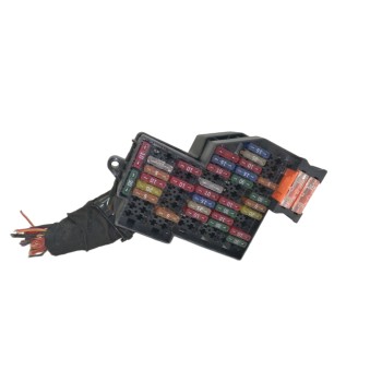 CAJA RELES / FUSIBLES 7L0941828A 