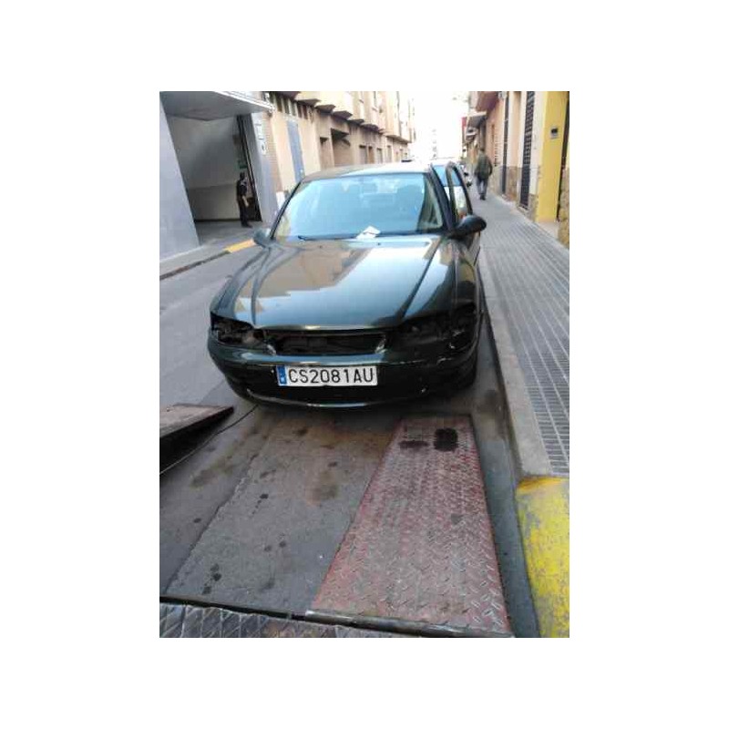 OPEL VECTRA B BERLINA