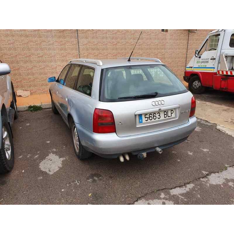 AUDI A4 AVANT (B5)