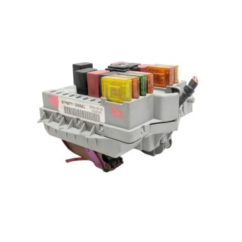 CAJA RELES / FUSIBLES 51763771 