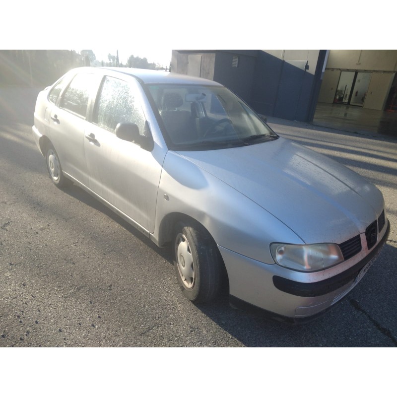 SEAT CORDOBA BERLINA (6K2)