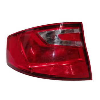 PILOTO TRASERO IZQUIERDO 18489601 