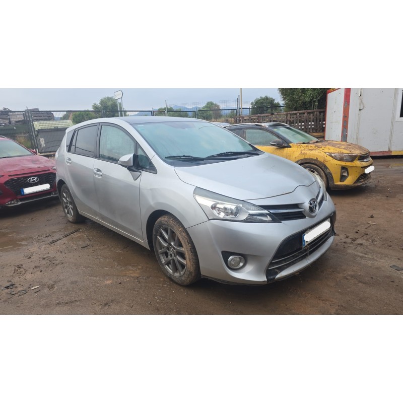TOYOTA VERSO (_R2_)
