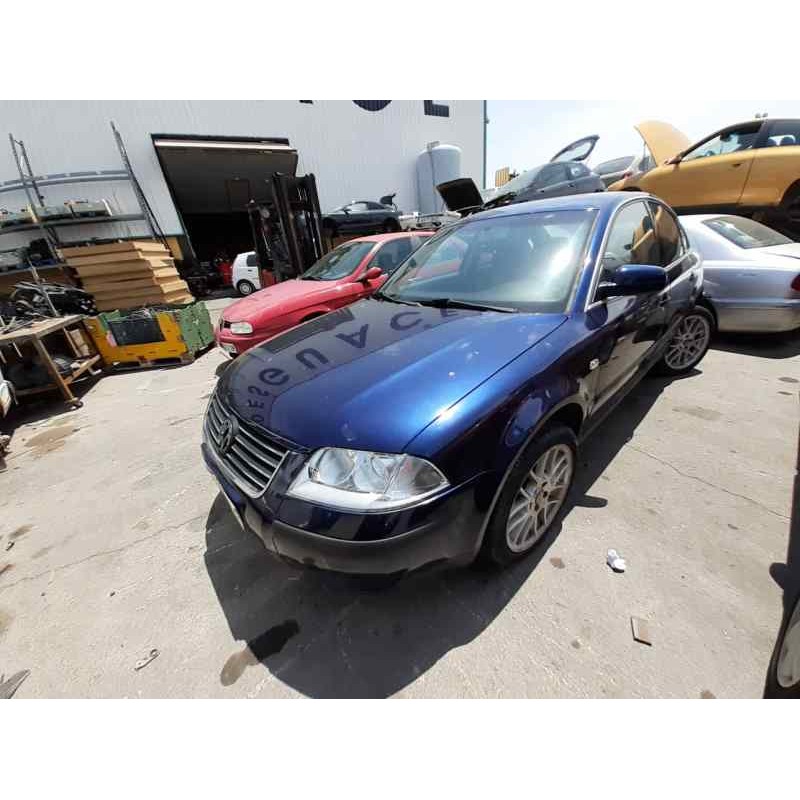 VOLKSWAGEN PASSAT BERLINA (3B3)