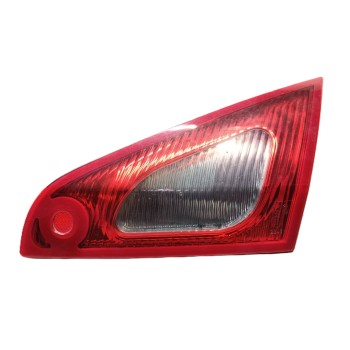 PILOTO TRASERO DERECHO INTERIOR 8336A029 27840214 