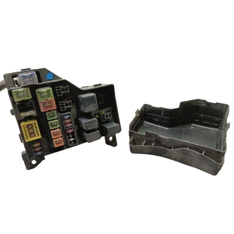 Recambio de caja reles / fusibles para mitsubishi carisma berlina 4 (da0) 1800 gdi comfort referencia OEM IAM MR472271  