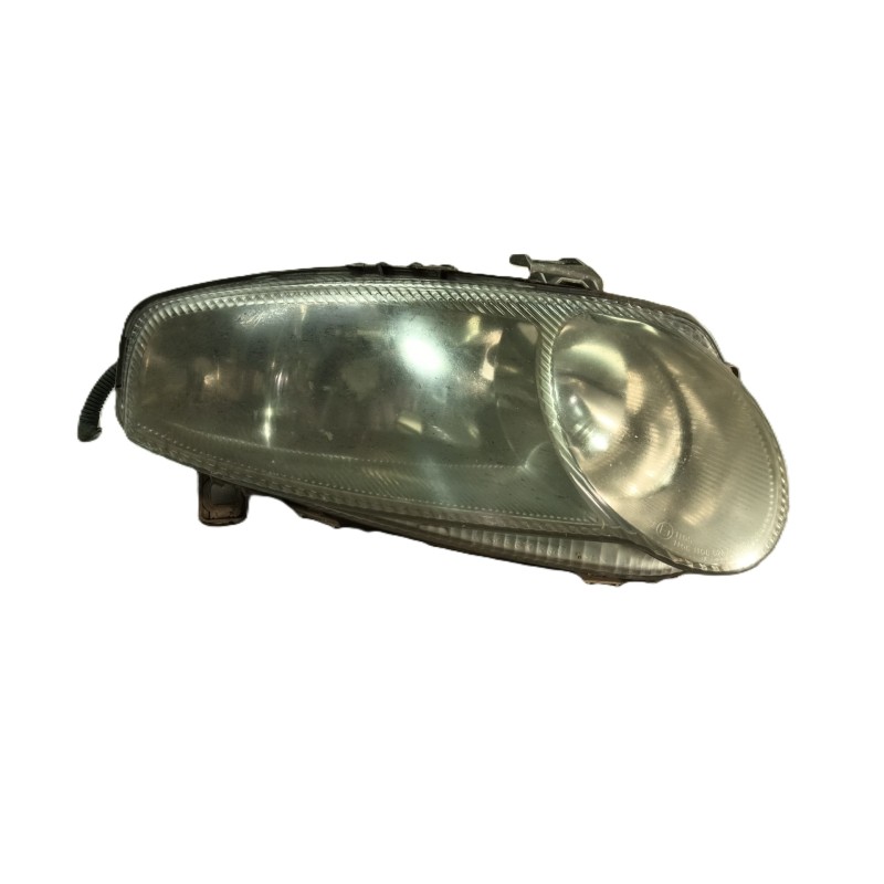 Recambio de faro derecho para alfa romeo 147 (190) 1.9 jtd distinctive referencia OEM IAM 0301186202 468261940 