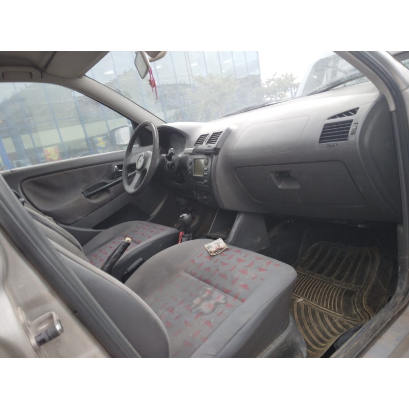 SEAT CORDOBA BERLINA (6K2)