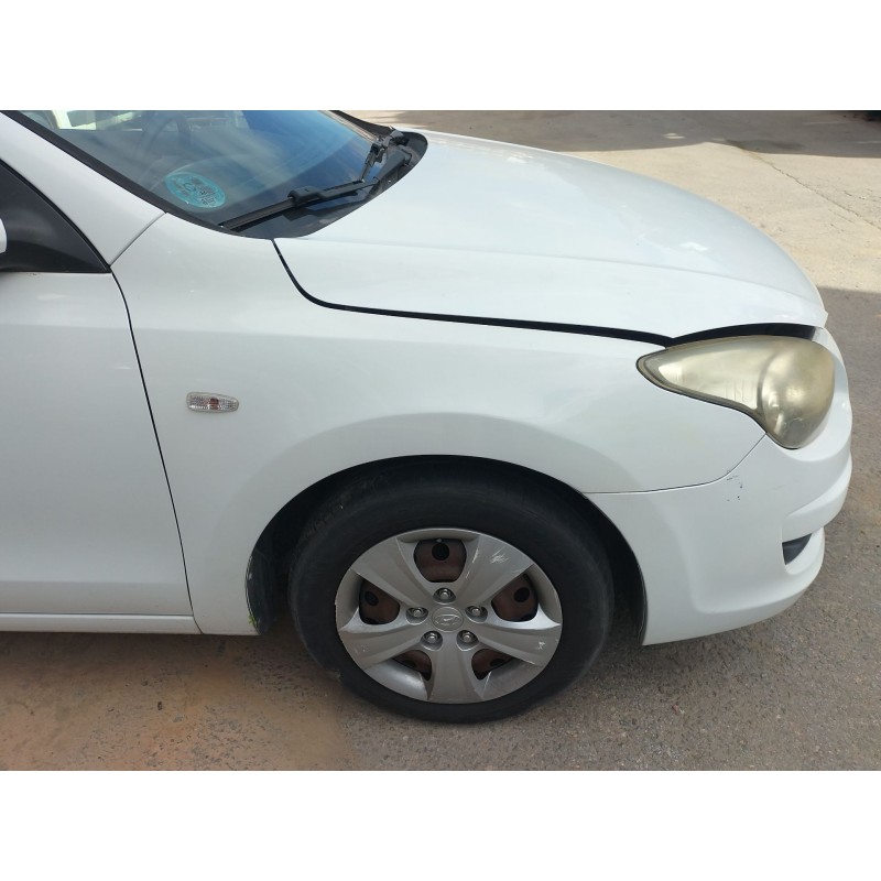 Recambio de aleta delantera derecha para hyundai i30 (fd) 1.4 referencia OEM IAM   
