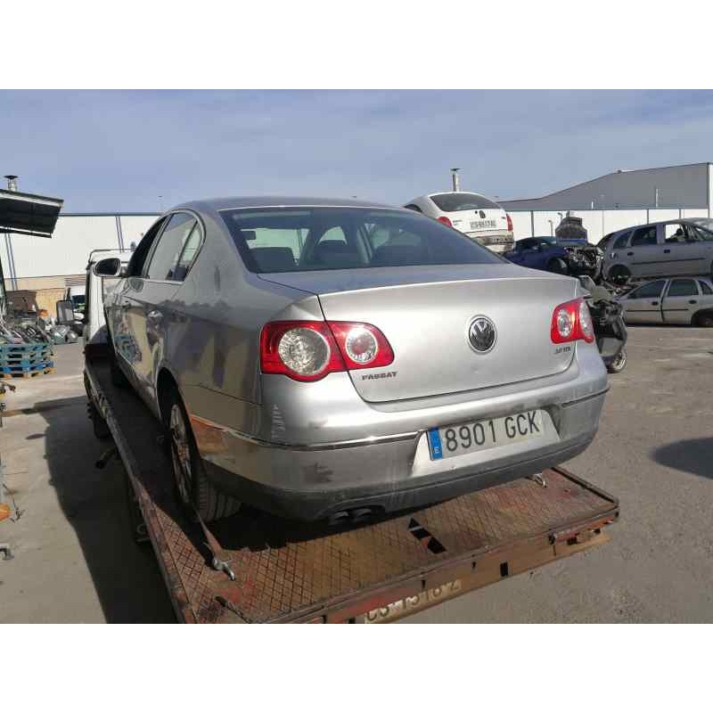 VOLKSWAGEN PASSAT BERLINA (3C2)