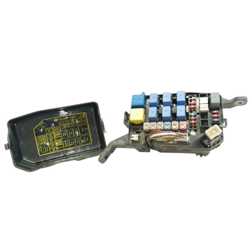 Recambio de caja reles / fusibles para hyundai getz (tb) 1.3 gls referencia OEM IAM 912881C000 912981C200 