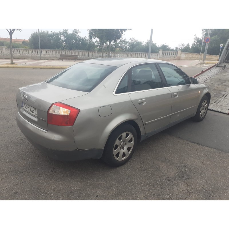 AUDI A4 BERLINA (8E)