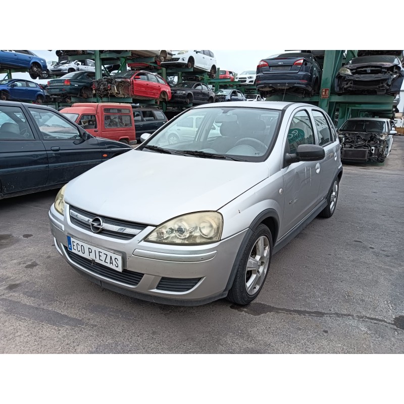 opel corsa c (x01) del año 2004