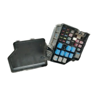 CAJA RELES / FUSIBLES 9121326003 